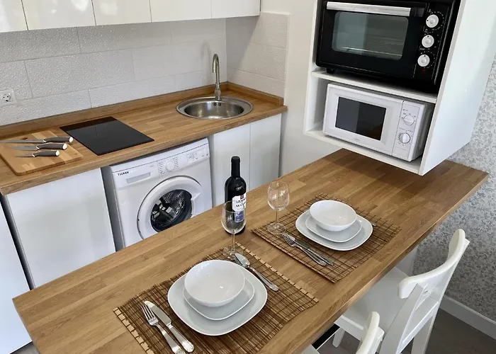 Daire Pretty Pool View