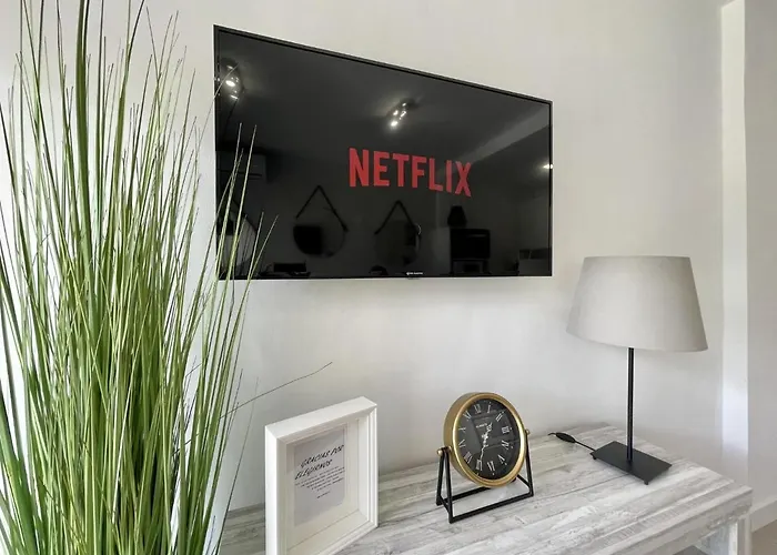 Daire Pretty Pool View