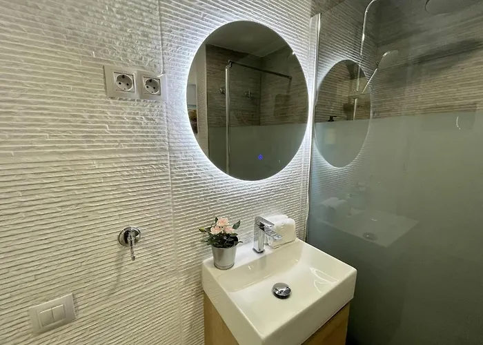 Daire Pretty Pool View